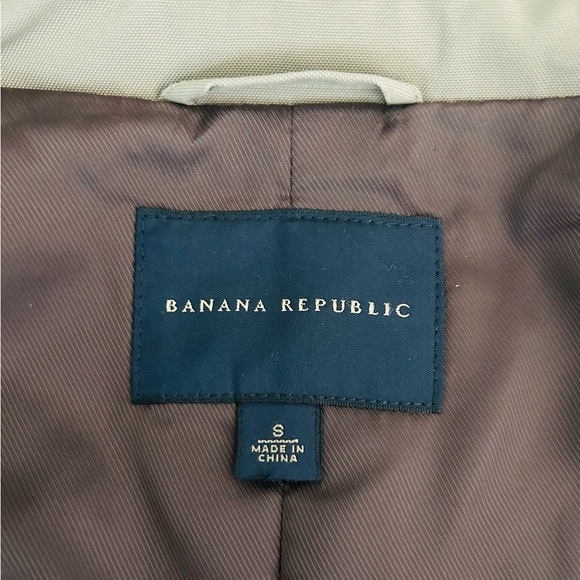 Banana Republic Men’s Raincoat Jacket - Picture 8 of 11
